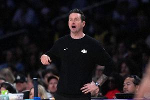 NBA赛事直播免费开放，立即在线锁定精彩对决
